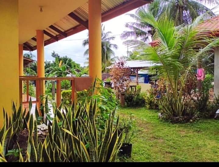 Gold Star Inn Siquijor Εξωτερικό φωτογραφία